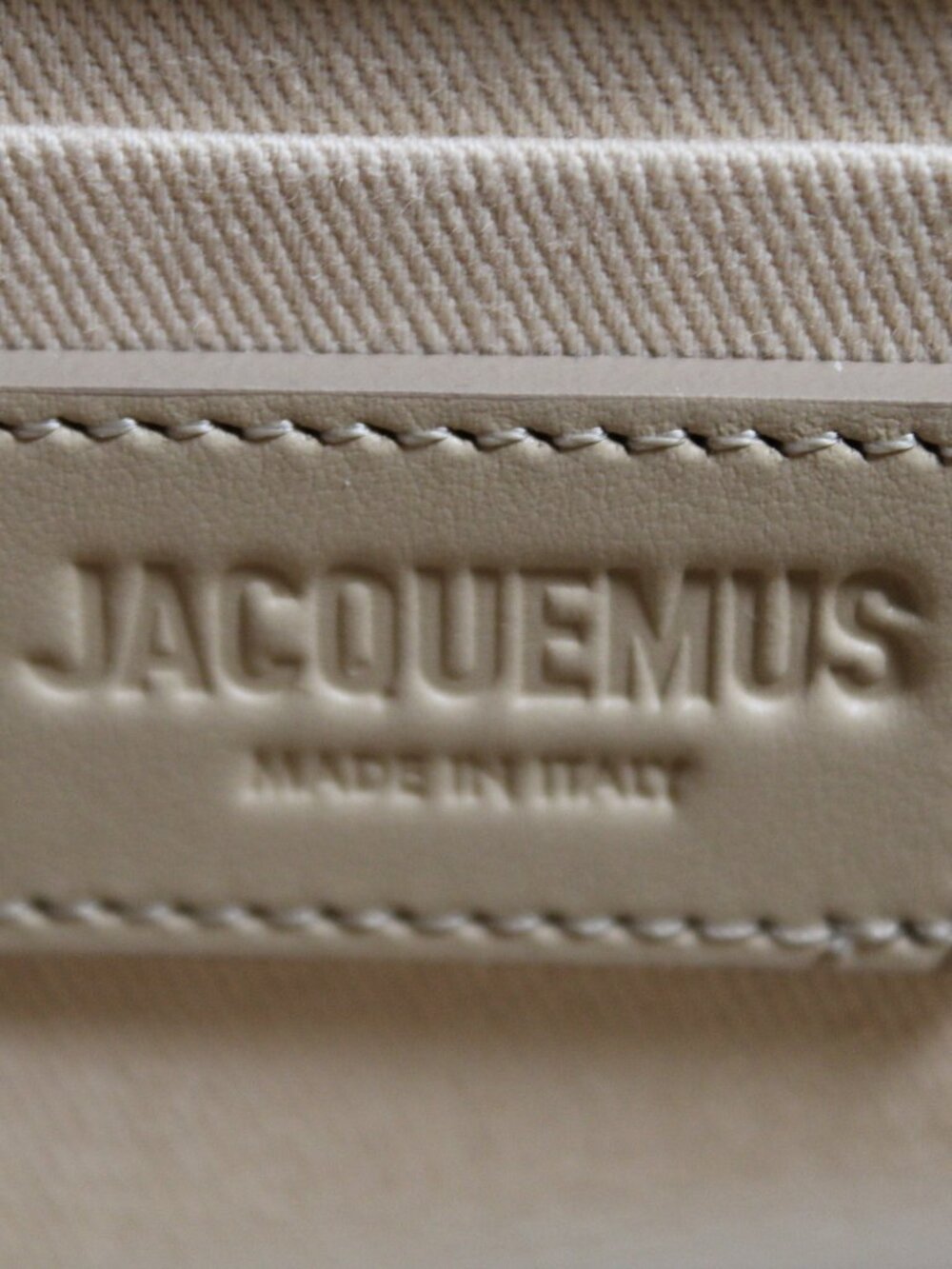 NEW Jacquemus Long Le Chiquito Moyen Bag Trapeze Top Handle Handbag Crossbody - Picture 10 of 11